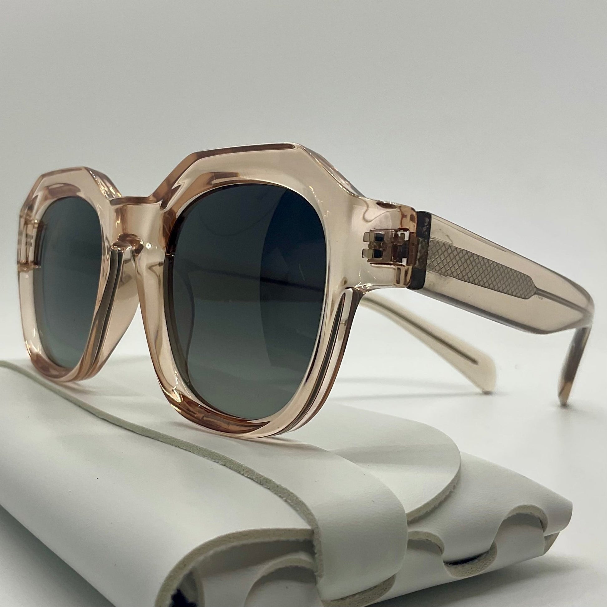 Celeste - Polarised - Expressive Cherry