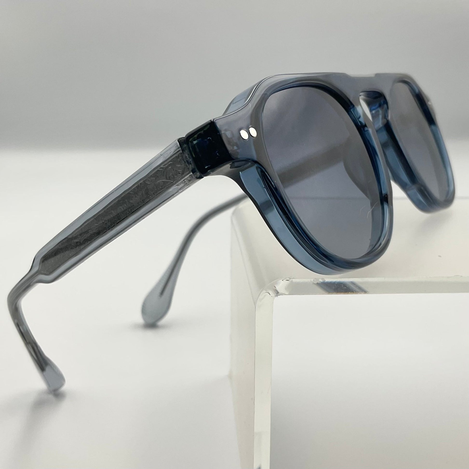 Ghost Frames - Expressive Cherry