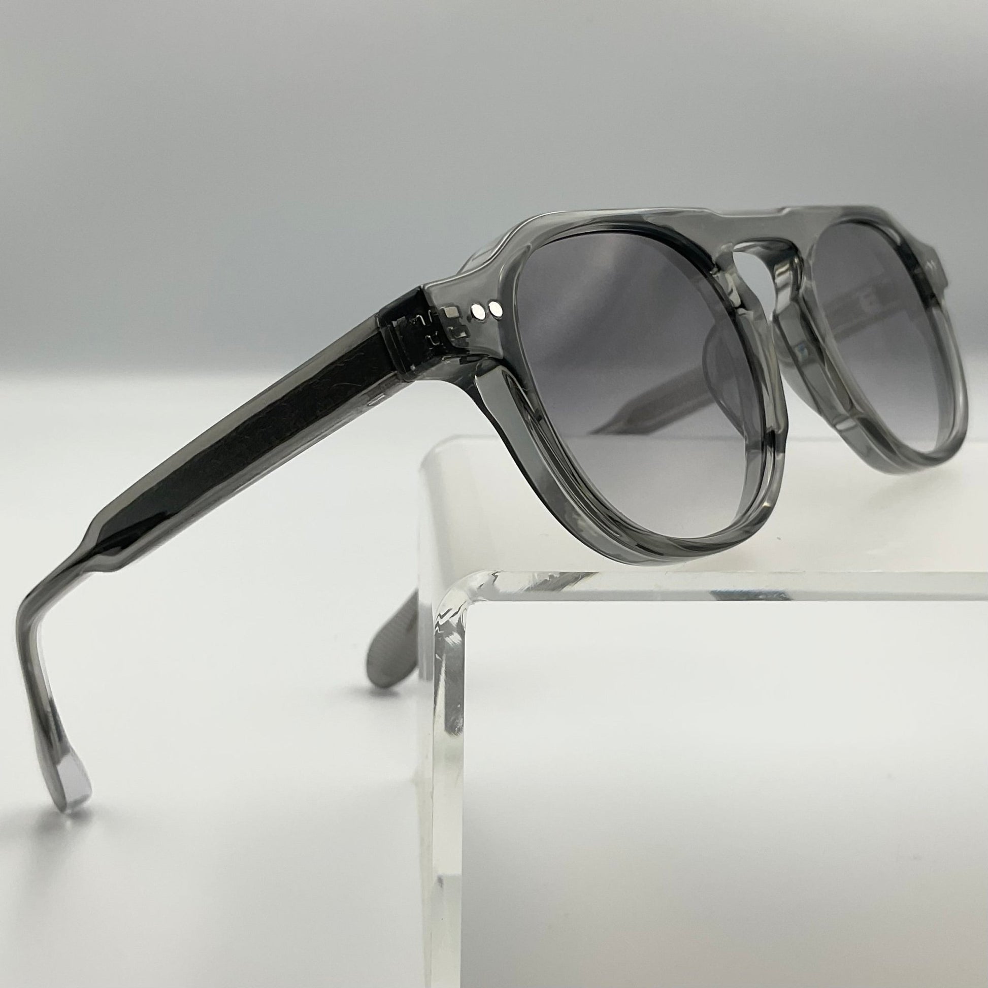 Ghost Frames - Expressive Cherry