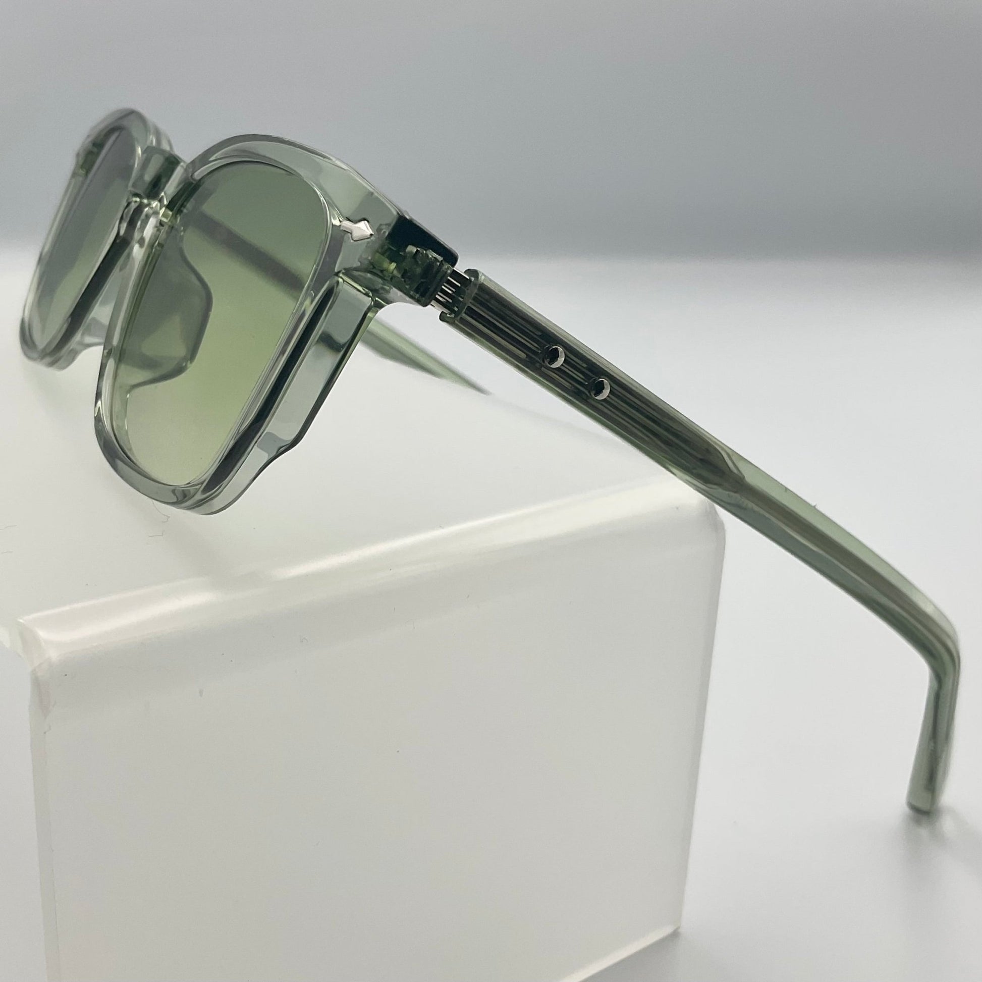 Jordan frame - Expressive Cherry