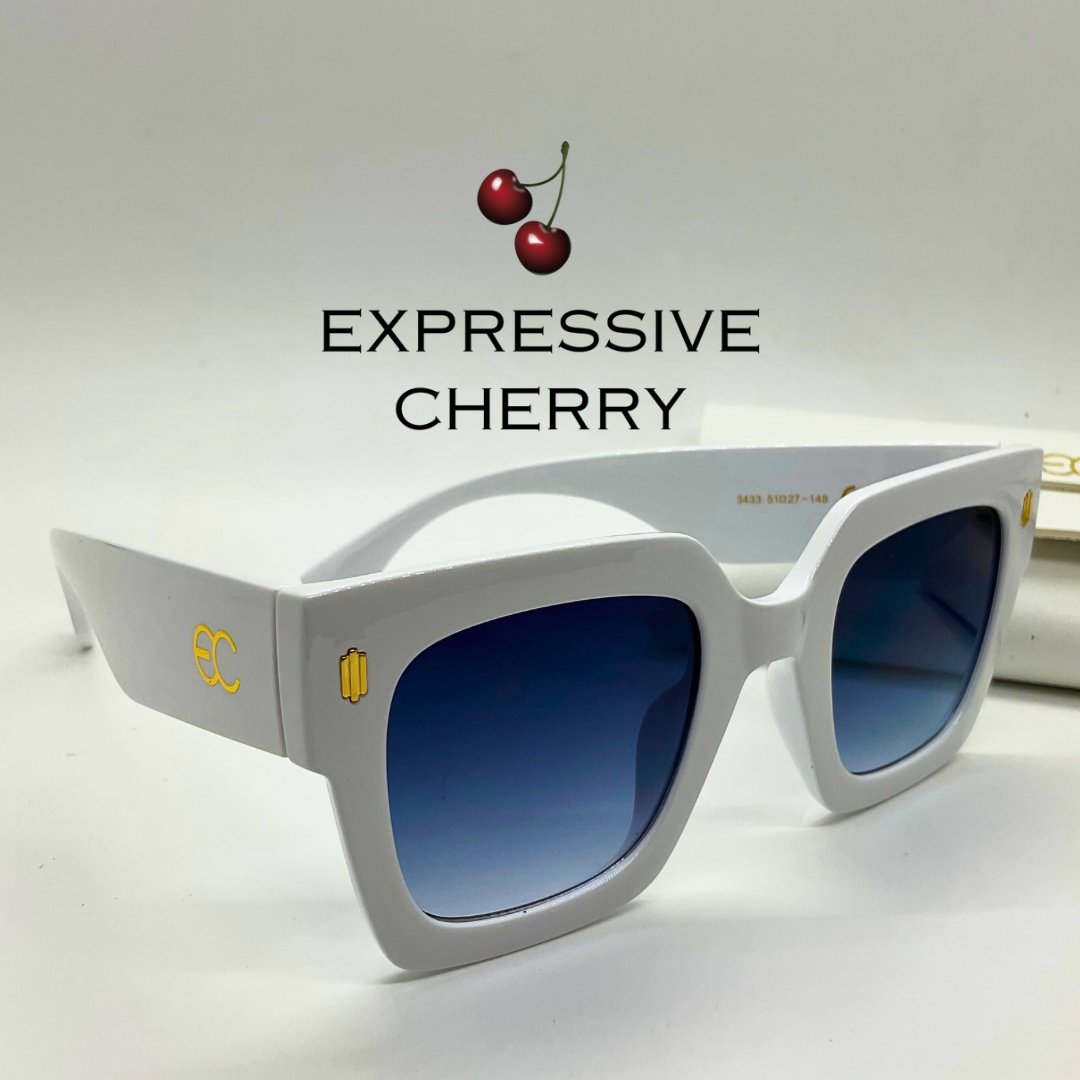 Pamela Blanche - Expressive Cherry