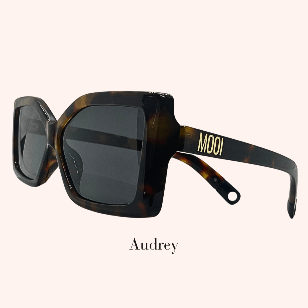 Audrey Frame - Expressive Cherry