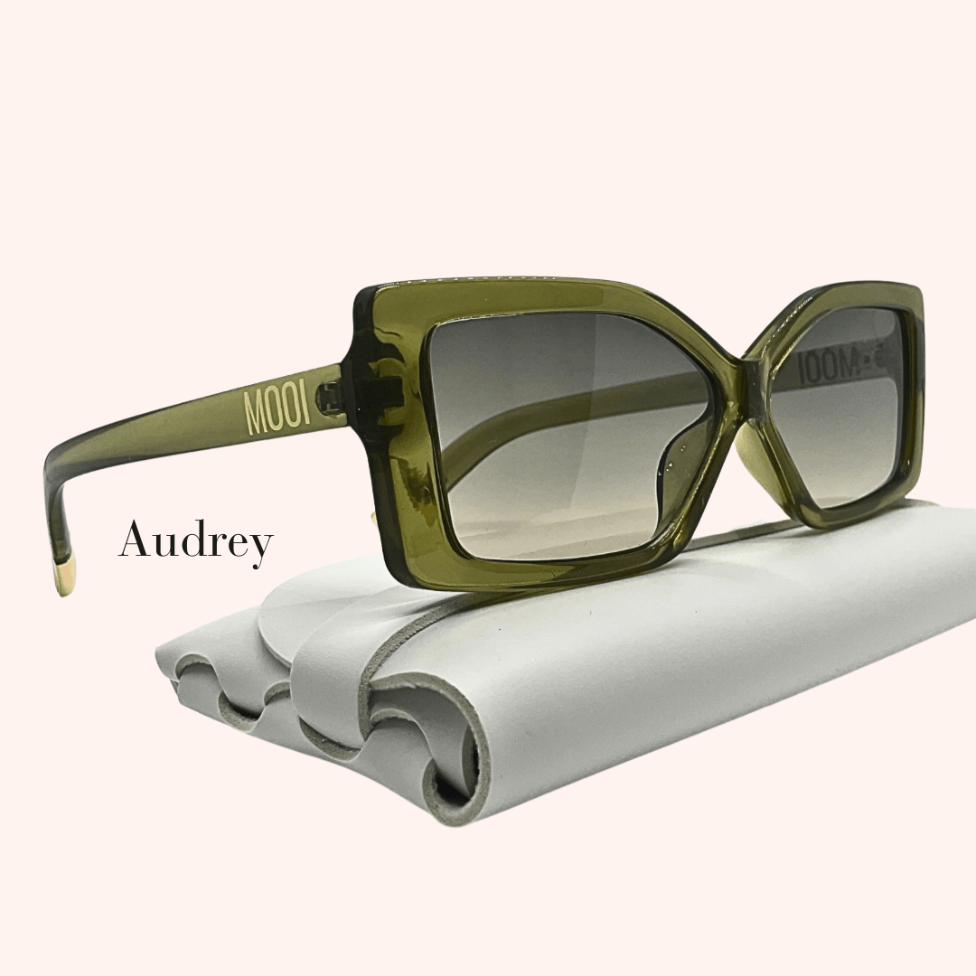 Audrey Frame - Expressive Cherry