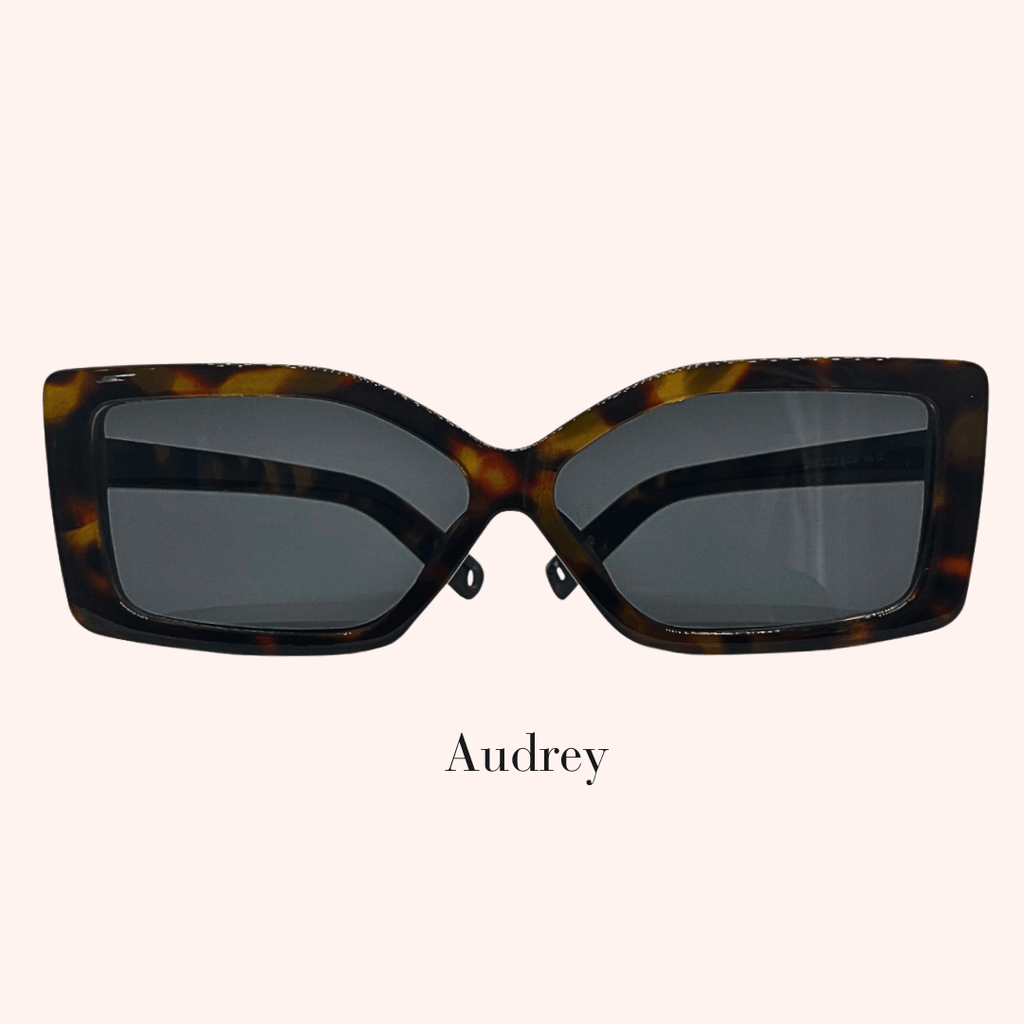 Audrey Frame - Expressive Cherry