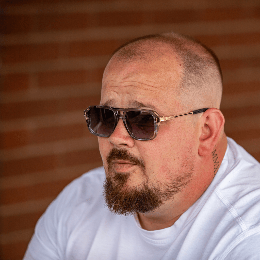 Bravo Frames - Expressive Cherry