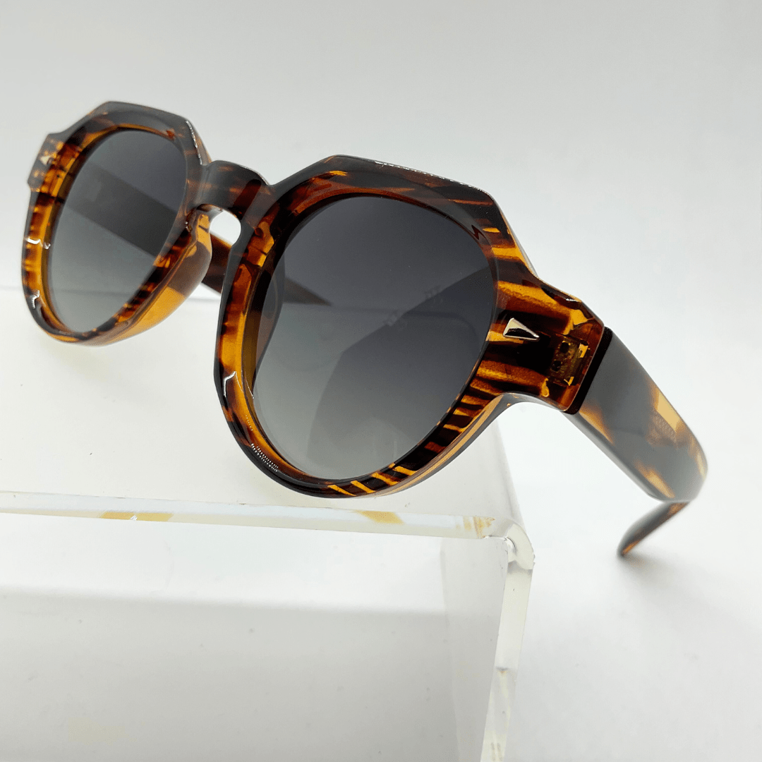 Delphine Frame (Polarised) - Expressive Cherry