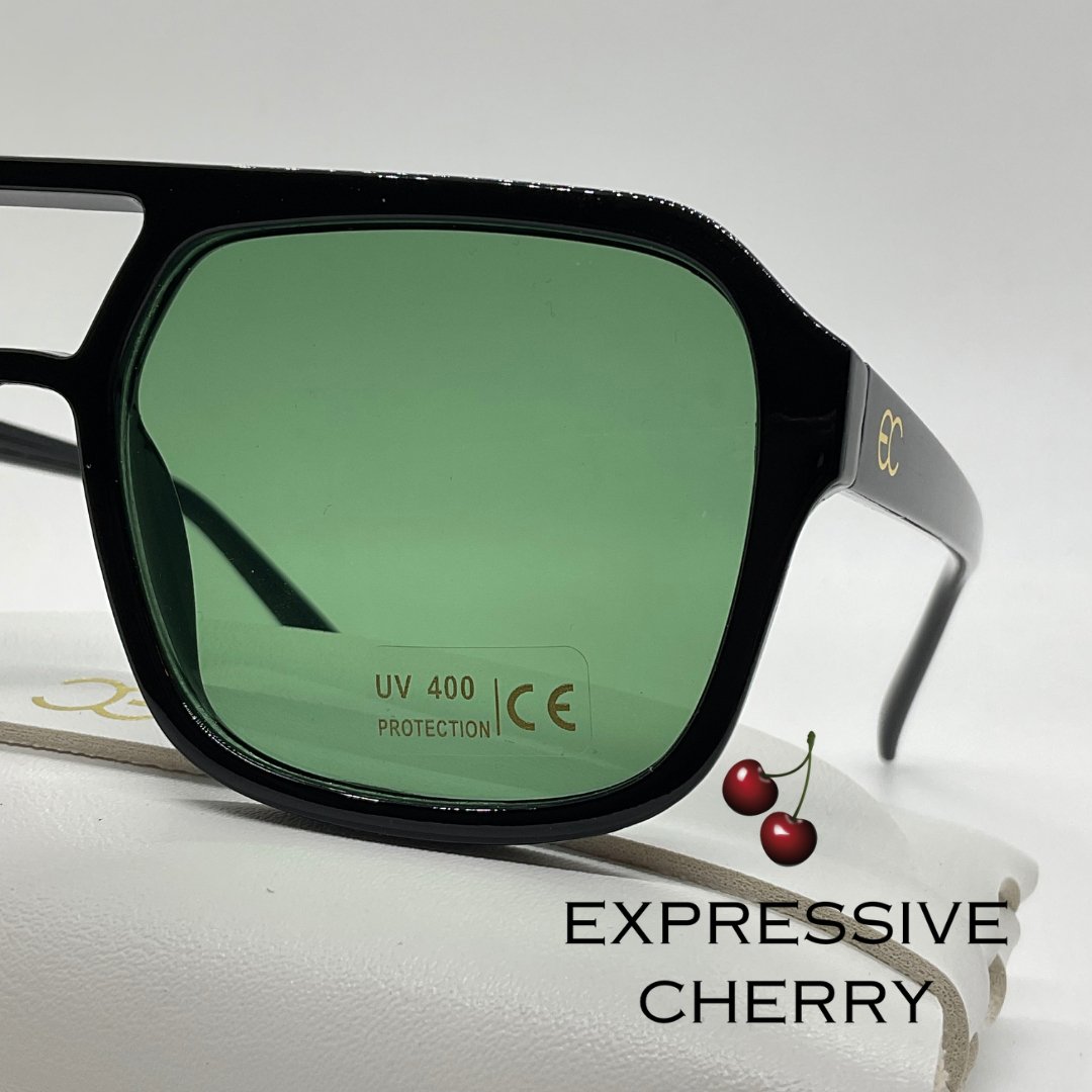 Esme Verte - Expressive Cherry