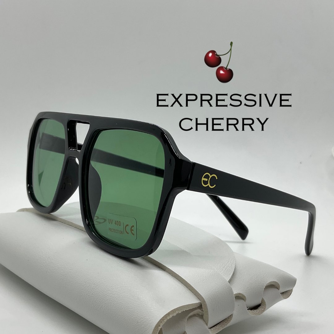 Esme Verte - Expressive Cherry