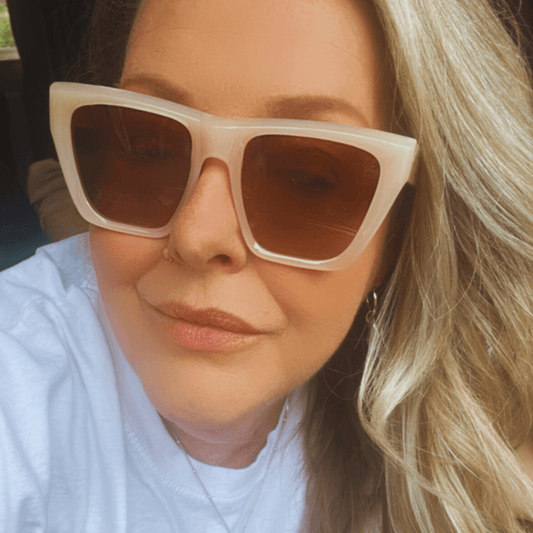 Lexi Peach (Polarised) - Expressive Cherry