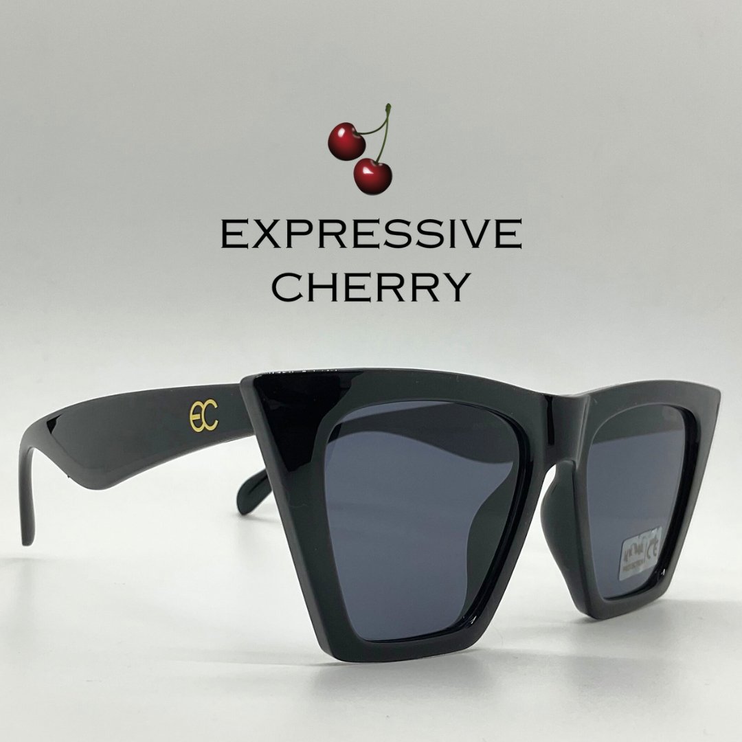 Lorna Noir - Expressive Cherry
