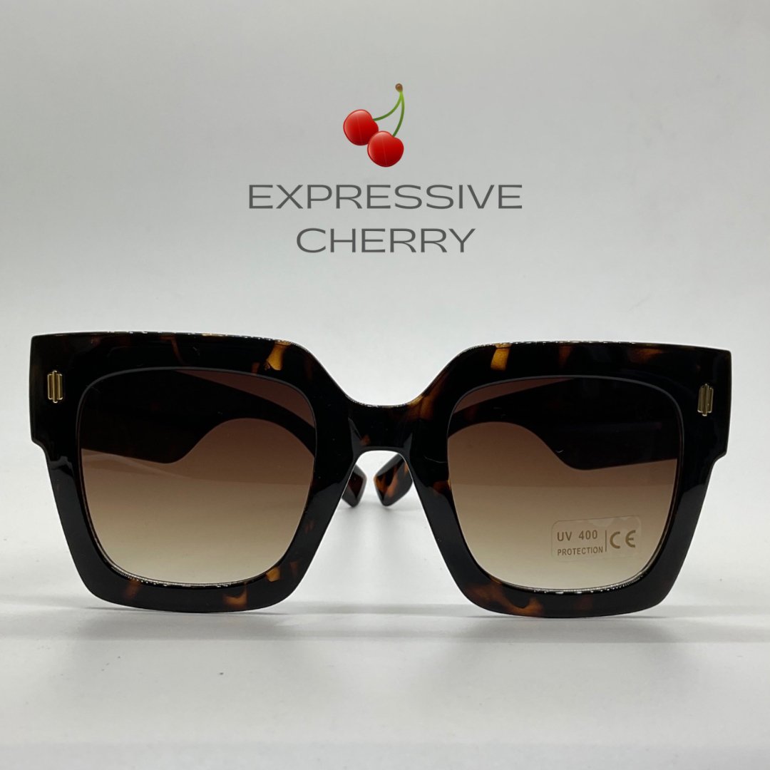 Pamela (Torte) - Oversized Sunglasses - Expressive Cherry