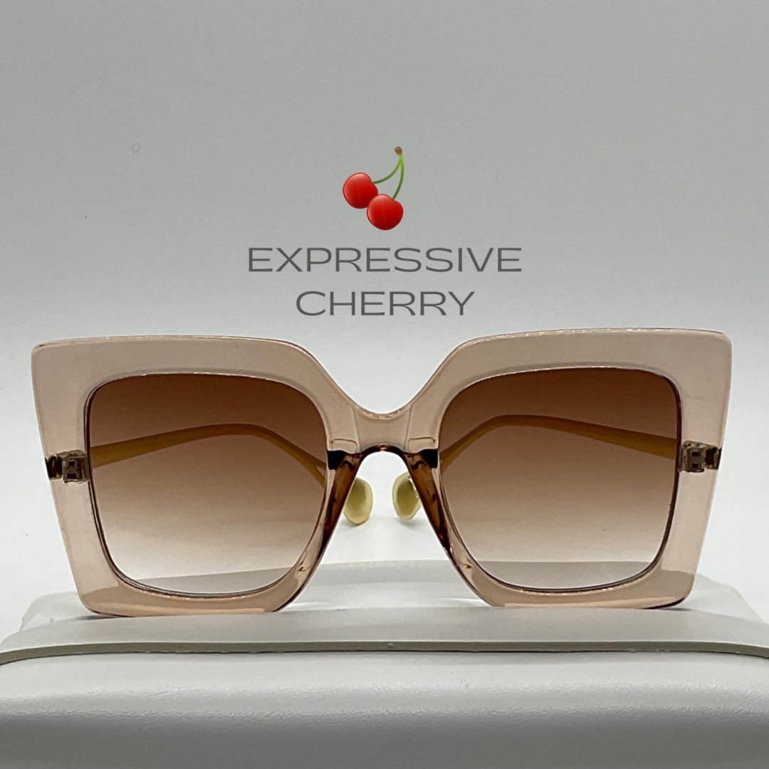 Gigi (Nude) - Oversized sunglasses - Expressive Cherry