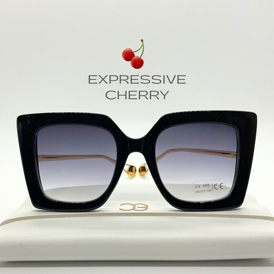 Gigi (Periwinkle) - Oversized sunglasses - Expressive Cherry