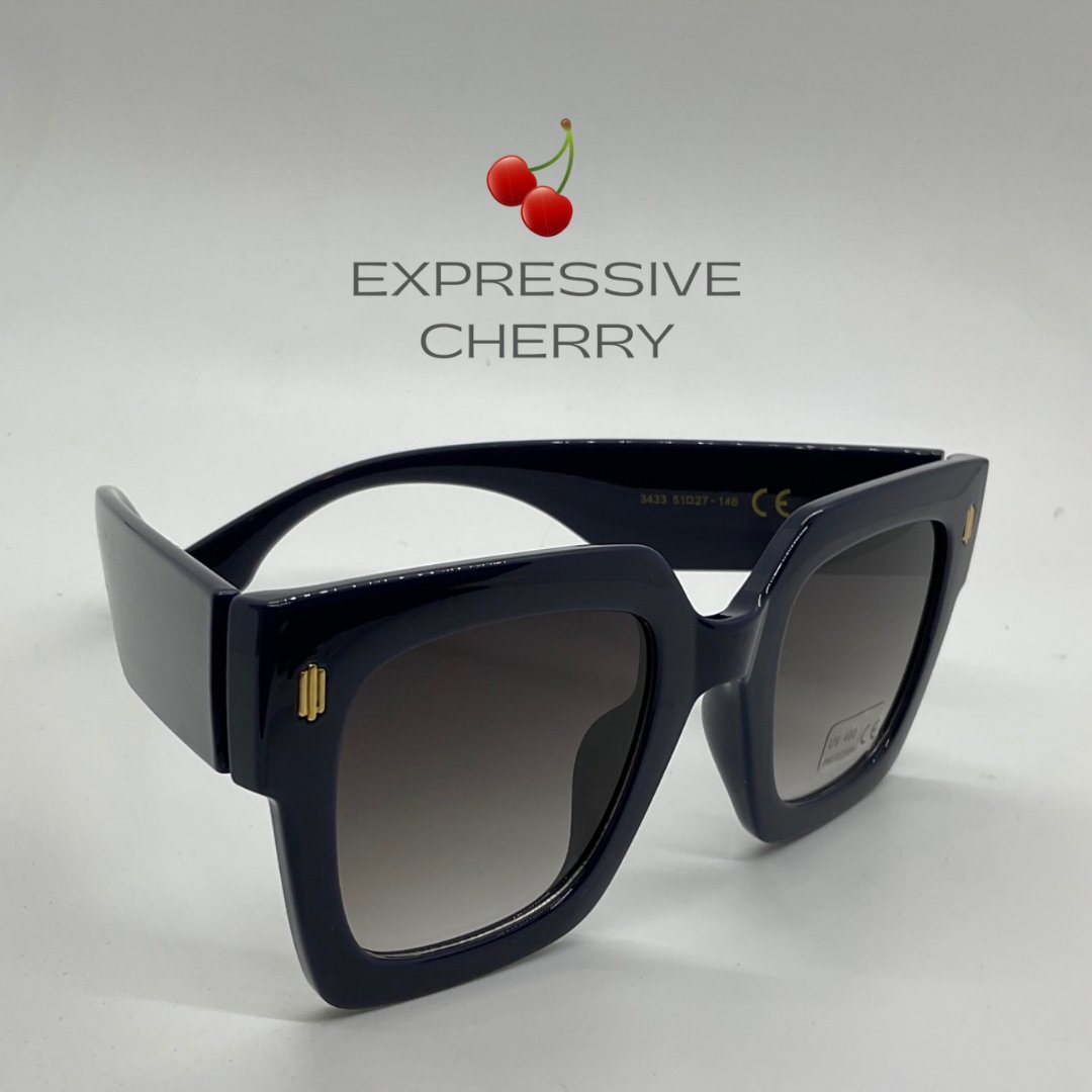 Pamela (Navy) - Oversized Sunglasses - Expressive Cherry
